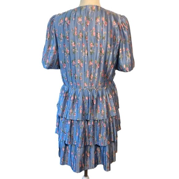 WAYF floral puffed sleeved minidress size medium light blue accordion pleats - Picture 6 of 12
